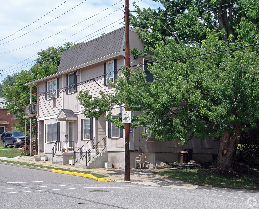 Foto principal - 2 W Walnut St