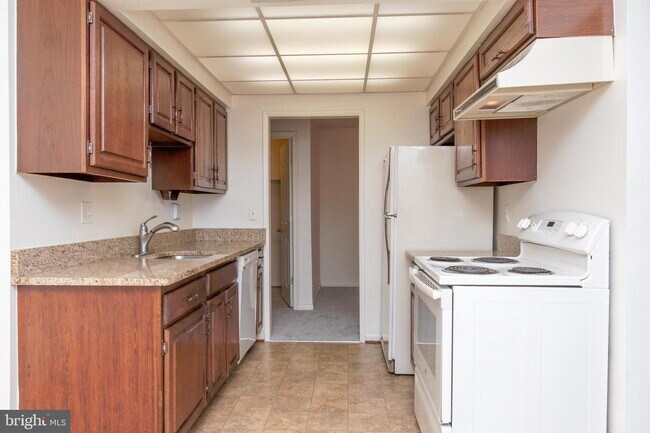 Building Photo - 15316 Pine Orchard Dr