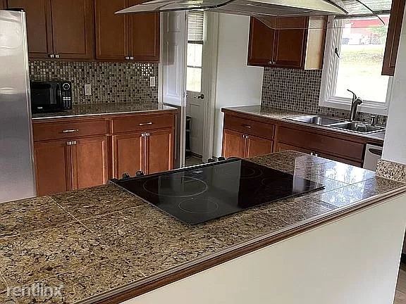 Building Photo - 3 br, 2 bath House - 8467 Royalhaven Dr
