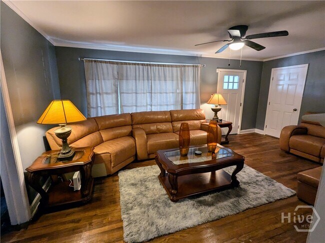 Foto del edificio - 614 E 37th St