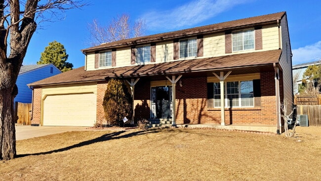 Fantastic 4 Bed 3 Bath 2 Car Garage Home in Aurora Highlands! NEW Carpet! NEW Paint! NEW Bathroom... - Fantastic 4 Bed 3 Bath 2 Car Garage Home in Aurora Highlands! NEW Carpet! NEW Paint! NEW Bathroom...