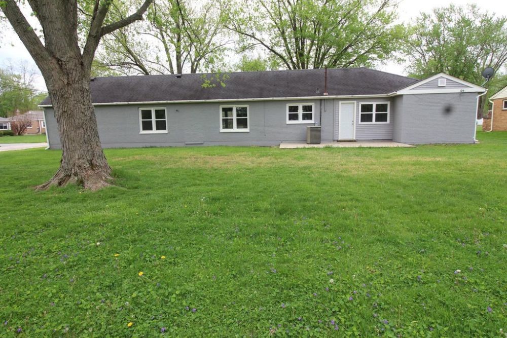 Primary Photo - 318 Northcrest Dr