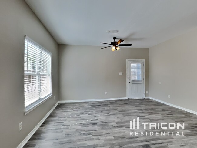 Building Photo - 10015 Sweetnectar Lane Tomball TX