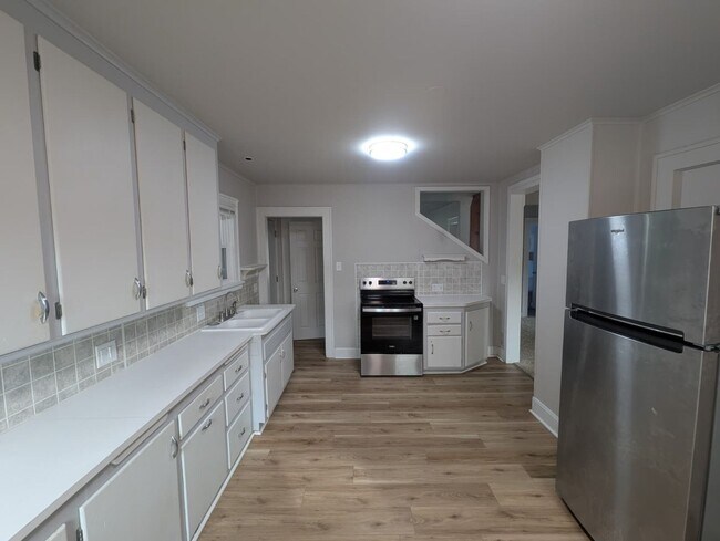 Foto del edificio - 3011 Miller Ave