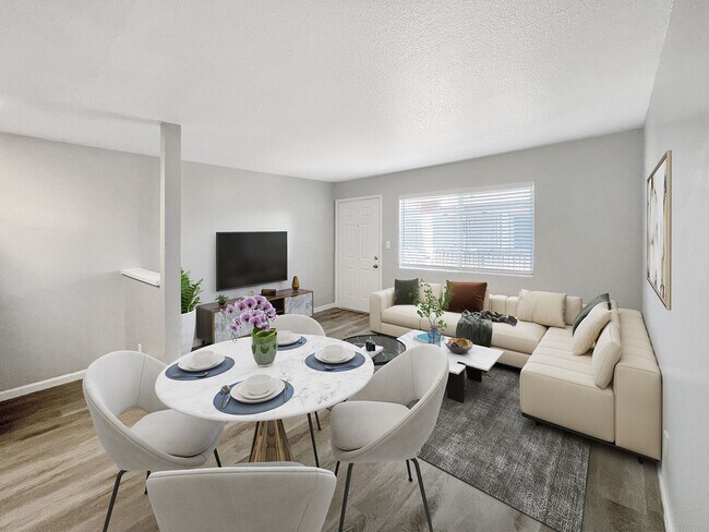 Building Photo - Central Phoenix | Spacious Two-Bedroom