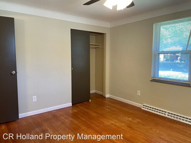 Building Photo - 3 br, 2 bath House - 501 S. Walnut