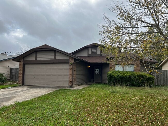 Building Photo - NICE & SPACIOUS!  3 BEDROOM / 2 BATH HOME LOCATED IN SPRING MEADOWS*FIREPLACE IN LIVING ROOM*