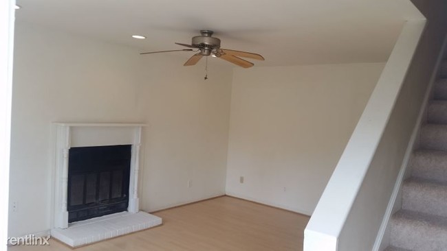 Foto del edificio - 922 Old Virginia Beach Rd