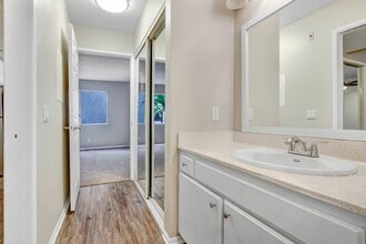 Interior Photo - Park Dickens