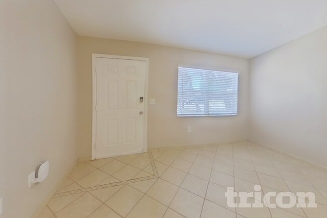 Building Photo - 505 22nd Terrace E