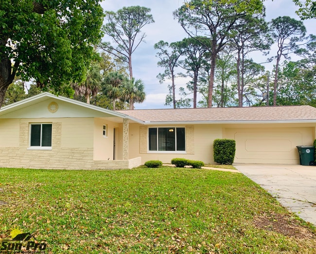 Photo - 1505 Edgewater Rd House