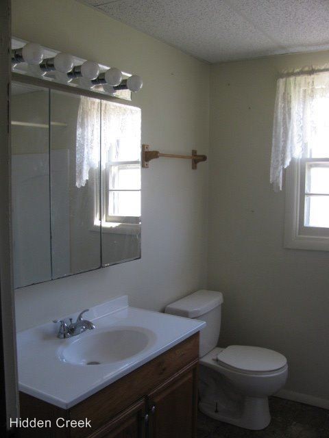 Foto del edificio - 245 Bamboo Rd