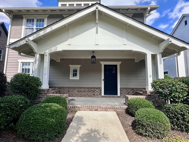 Building Photo - 2641 Montauk Rd