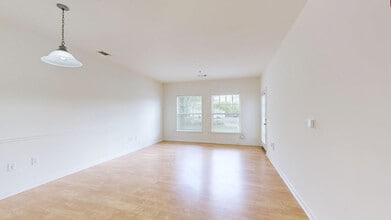 Interior Photo - Bradlee Danvers