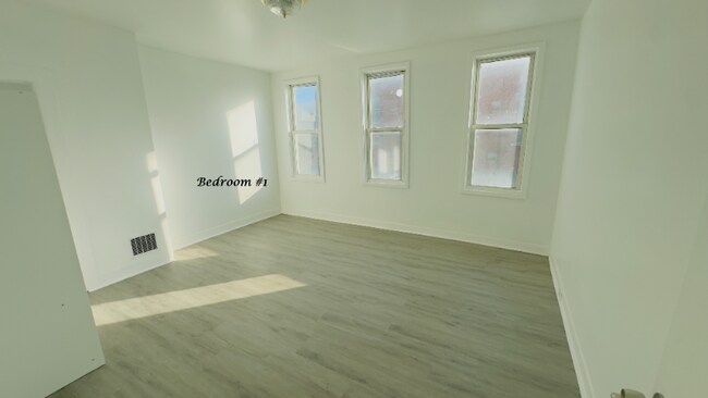 Building Photo - 1438 Presstman St