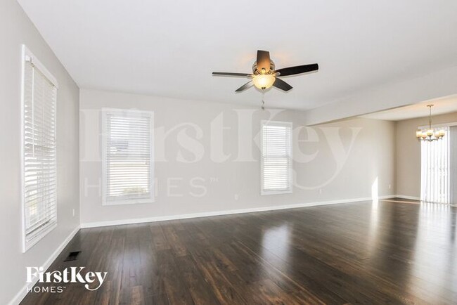 Building Photo - 420 Fuller Dr