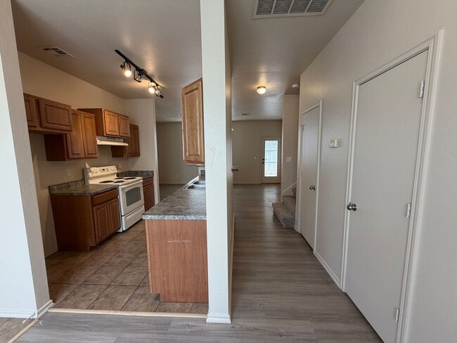 Building Photo - 212 Chalmette Dr