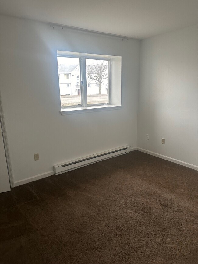 Building Photo - 133 Hamden Ave