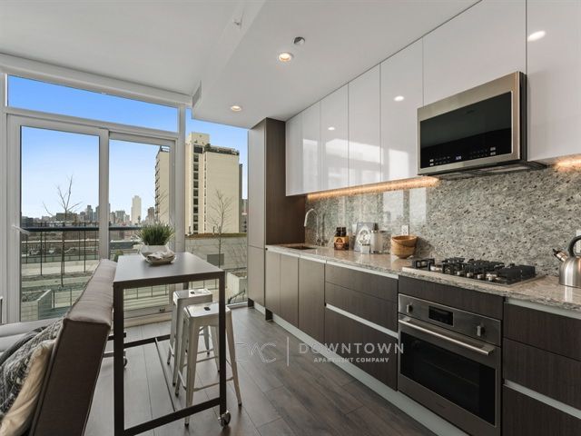 Foto principal - 1309 N Wells St