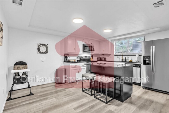 Foto del edificio - 13128 Green Valley Dr