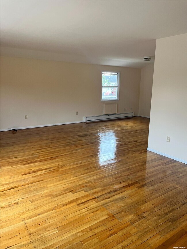 Building Photo - 90-52 Borkel Pl