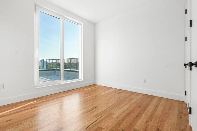 Foto del edificio - 271 E 28th St