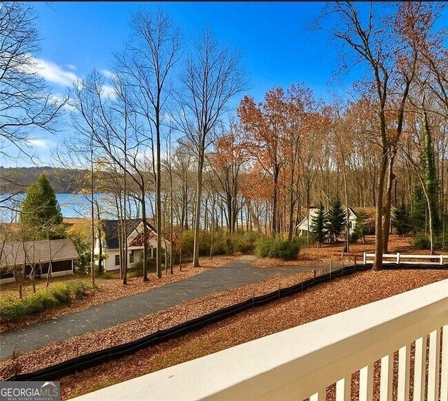 Foto del edificio - 35 Clearwater Dr