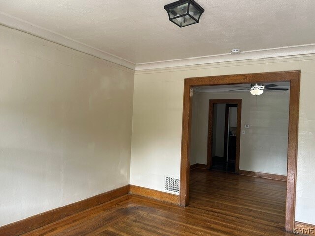 Foto del edificio - 439 Valley S Dr