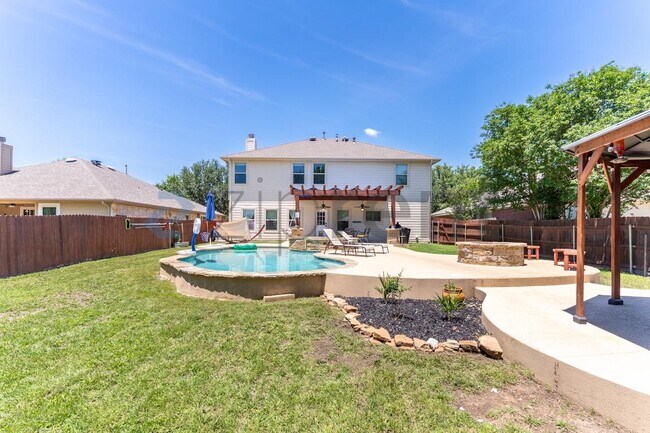 Foto del edificio - 18421 Shallow Pool Dr