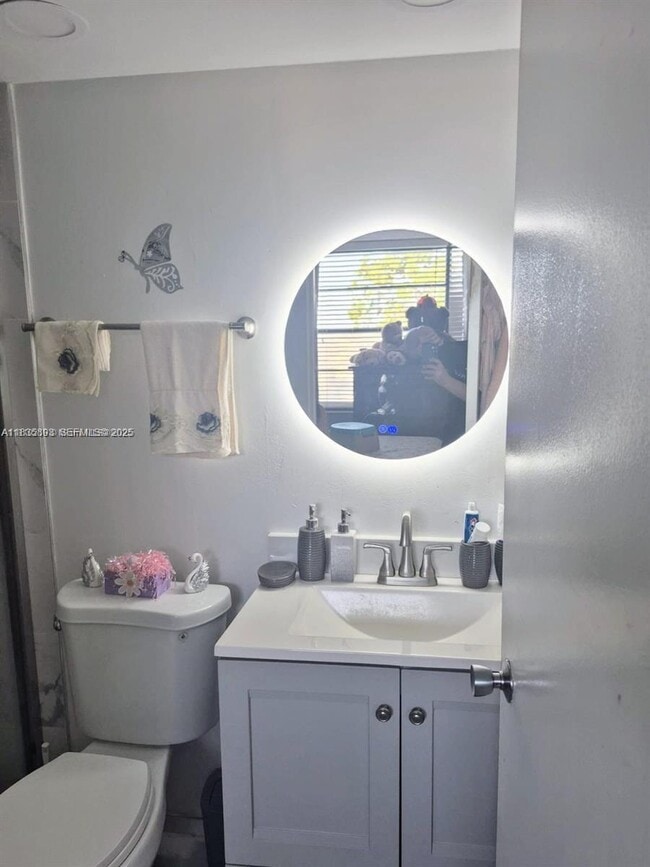 Foto del edificio - 7320 NW 18th St