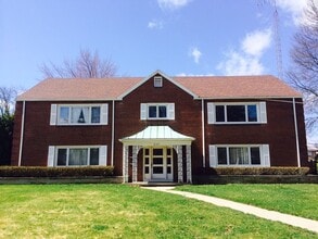 Building Photo - 2127 Collinway St