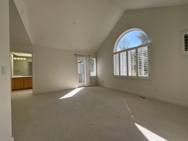 Photo - 2 Week Move In Special - Beautiful 2 Bedro... Townhome