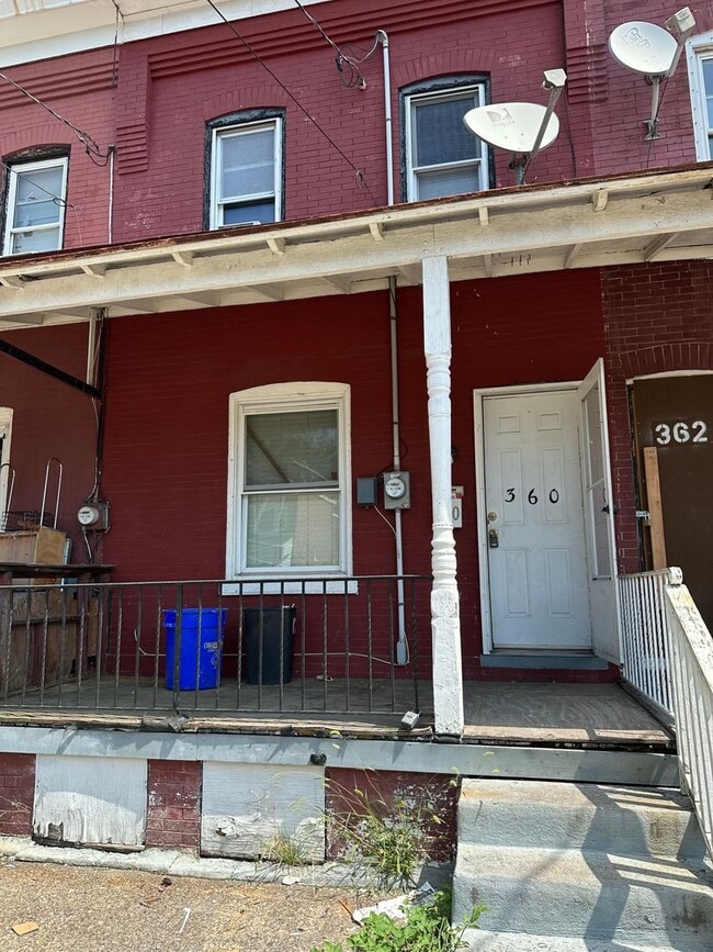 Building Photo - 360 Cleveland Ave