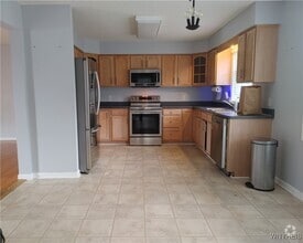 Building Photo - 579 Homestead Dr