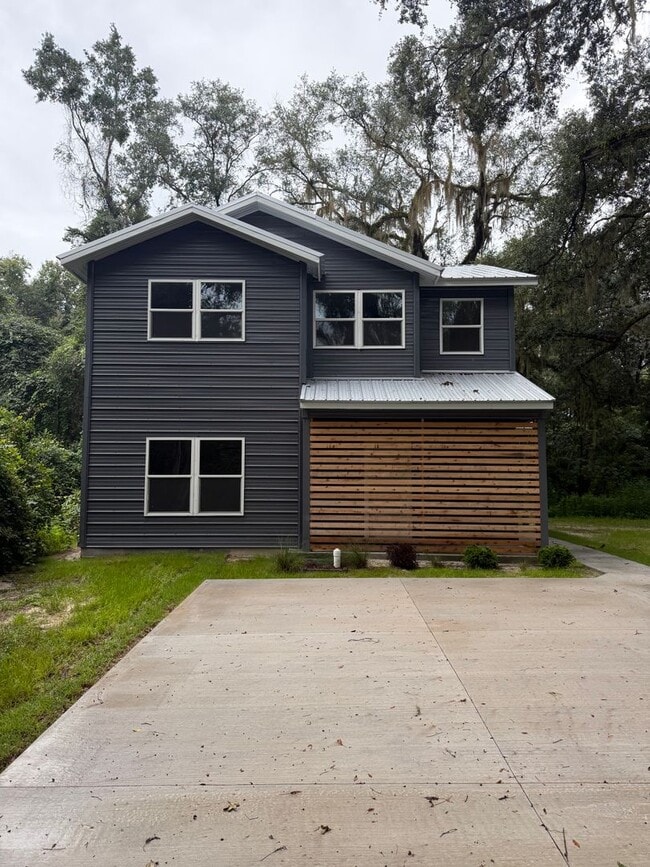 Building Photo - 4405 NW 31st Ave