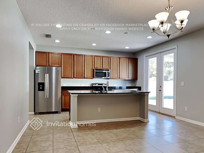 Foto del edificio - 667 E Red House Branch Rd