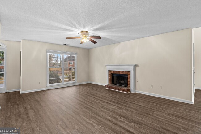 Building Photo - 2155 Southbrook Ridge NW