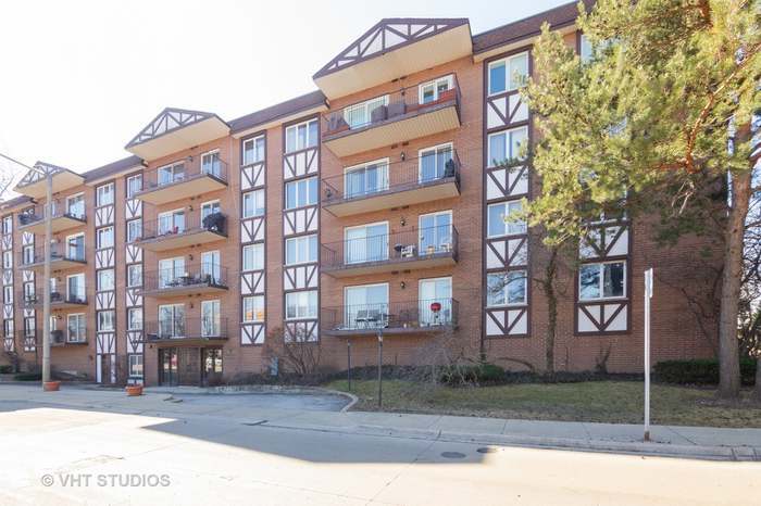 Foto principal - 5935 Lincoln Ave