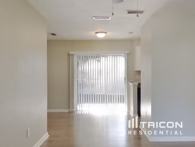 Foto del edificio - 1227 Hamilton Ave