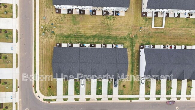 Foto del edificio - 27 Broward Ln