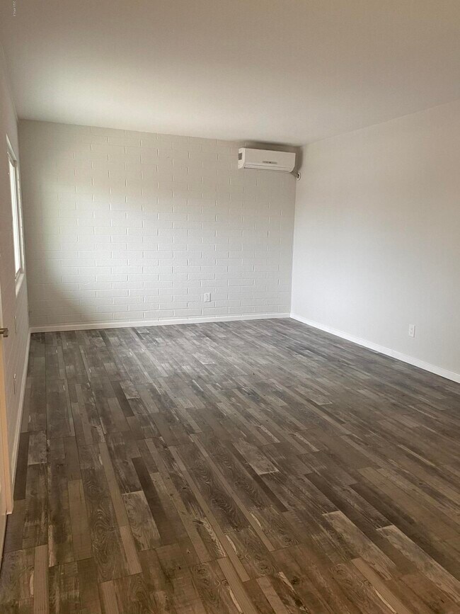 Foto del edificio - 44 E Roanoke Ave