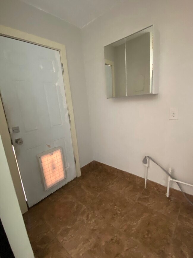 Foto del edificio - 1486 W 700 S
