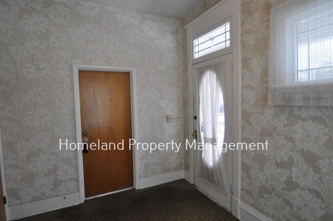 Foto del edificio - 1432 W Knox Ave
