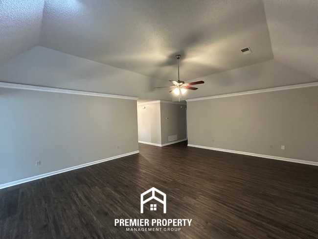 Building Photo - Spacious 3BR/2.5BA Olive Branch Home w/ Vaulted Ceilings, Fireplace, Formal Dining & Fenced Yard