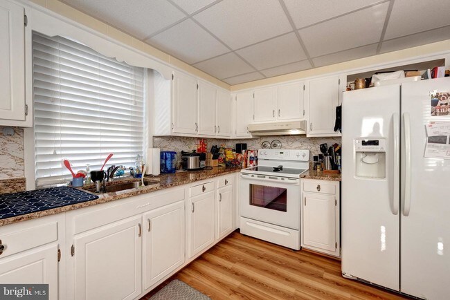 Foto del edificio - 448 Upper Gulph Rd