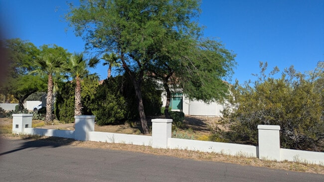 Building Photo - 26815 N 71st Pl