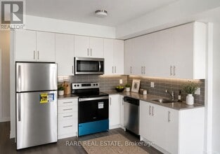 Building Photo - 3429 Ridgeway Dr