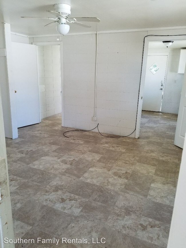 Building Photo - 1 br, 1 bath Apartment - 410a kingsby st
