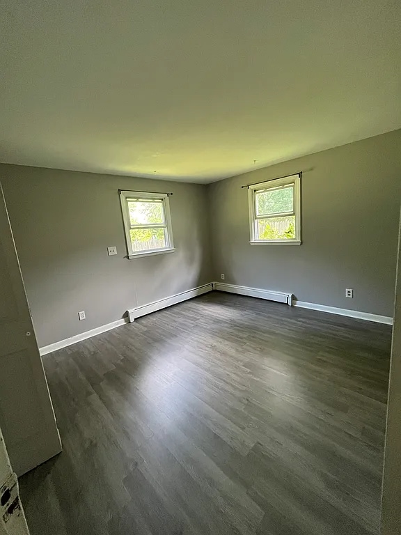 Building Photo - 122 Grace St