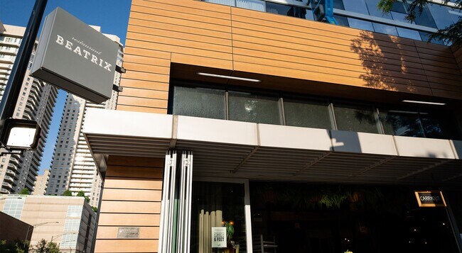 Foto del edificio - 505 N State St